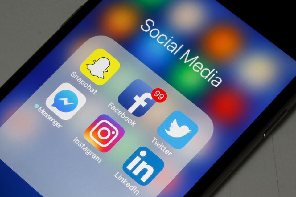 close up of social media apps on an iphone - images abou!   t kimgarst on instagram